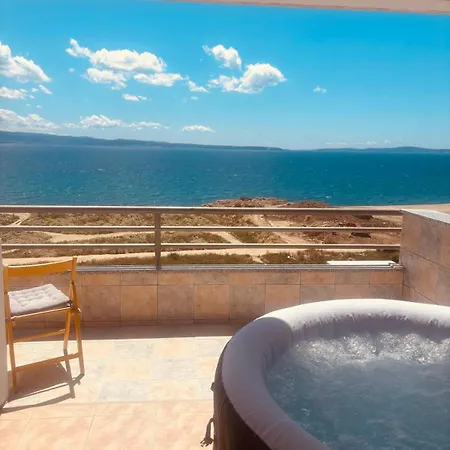 Sea View With Swimming Pool Near Апартаменты Сплит