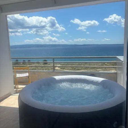 Апартаменты Sea View With Swimming Pool Near Сплит