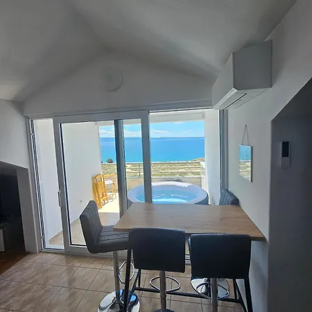 Sea View With Swimming Pool Near Апартаменты Сплит